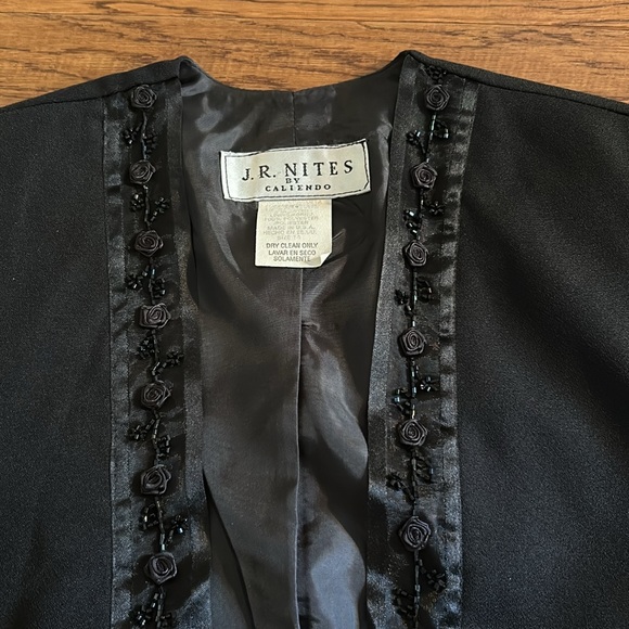 Simple but so pretty opened front jacket - Picture 3 of 6